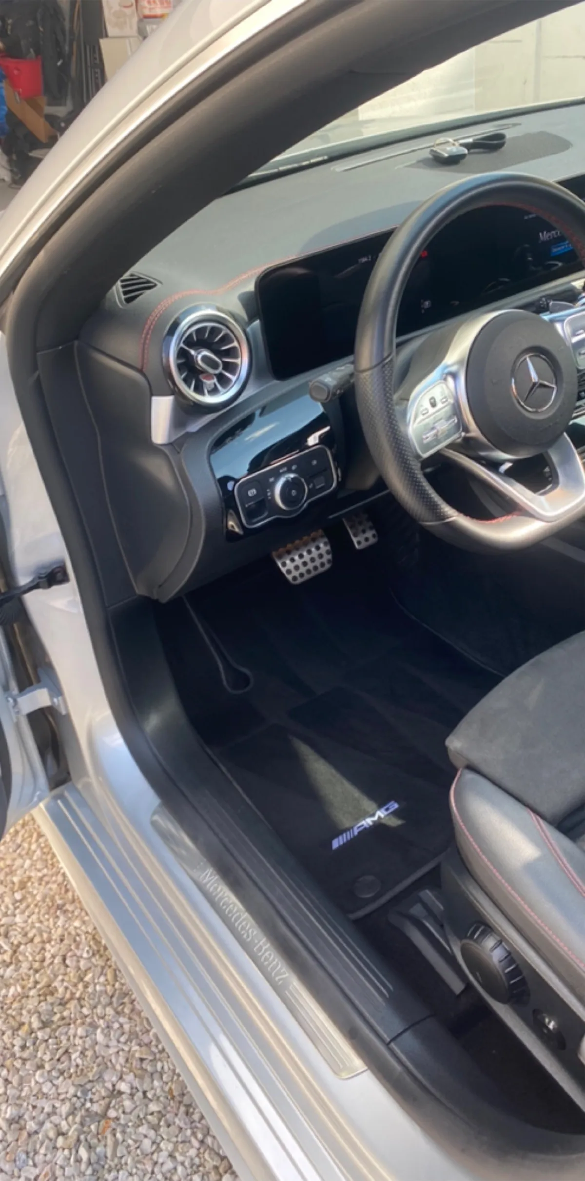 Intérieur Mercedes Classe A après nettoyage